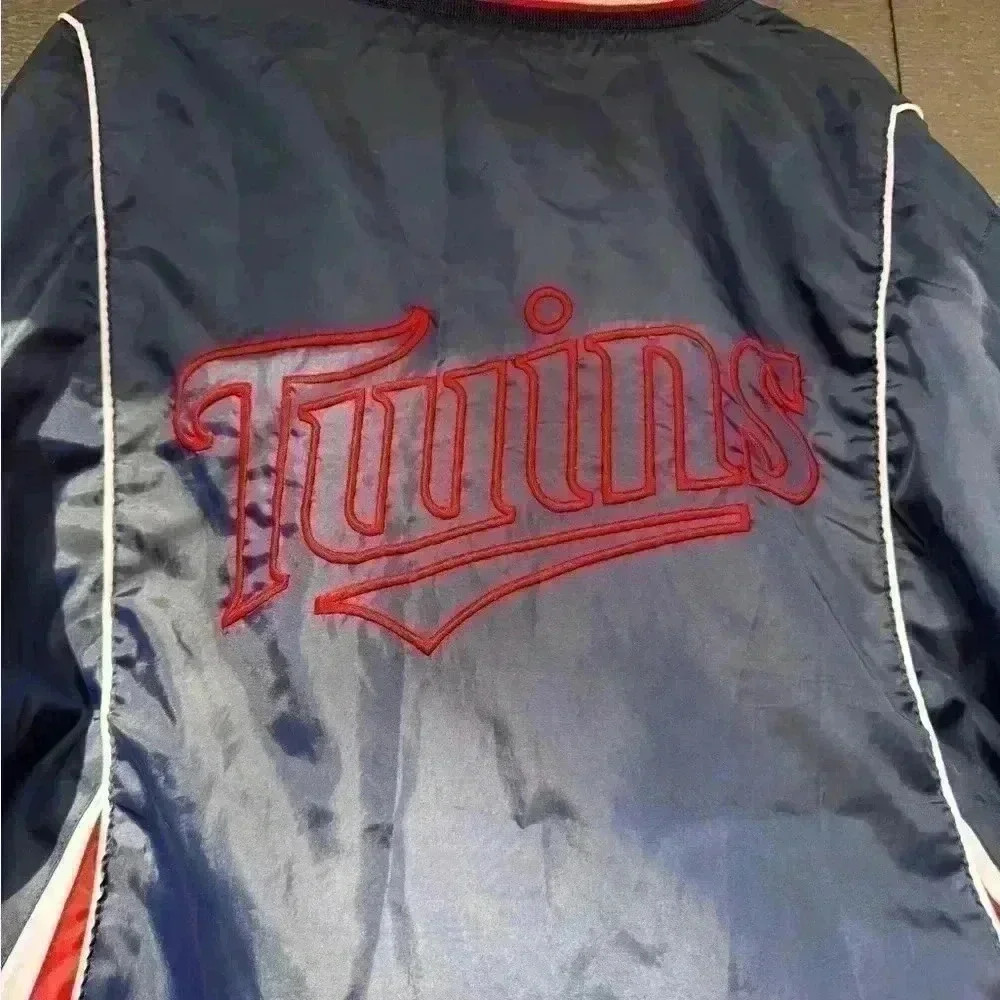 Minnesota Twins baseball pullover size L 16/18, Embroidered logo front/backside - Picture 9 of 12